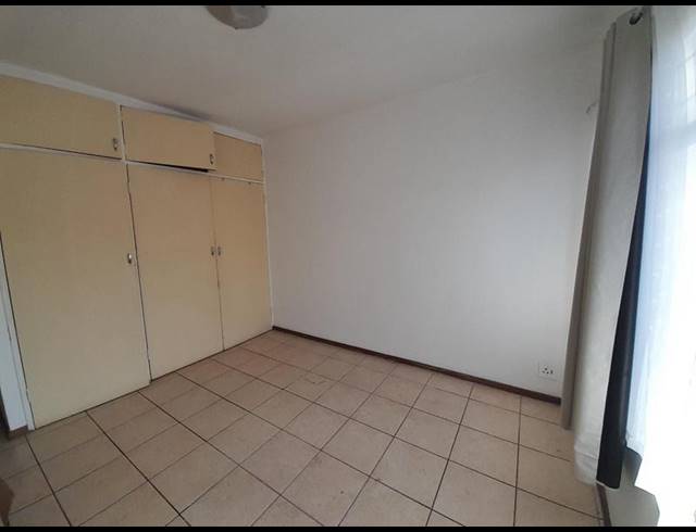 2 BEDROOM APARTMENT FOR SALE IN CLUBVIEW